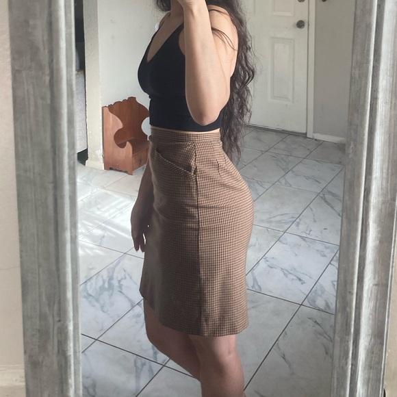 High Rise Skirt - Picture 3 of 7